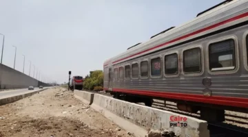 كارثة كونتنرات تغلق خط القاهرة الإسكندرية وتعطل سفر آلاف الركاب 1